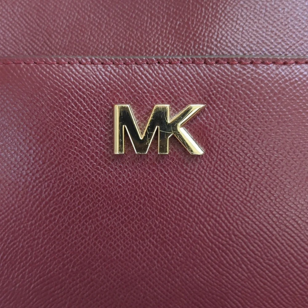 MICHAEL Michael Kors Oxblood Maddie Medium Crossgrain Leather Tote Bag - Picture 3 of 15